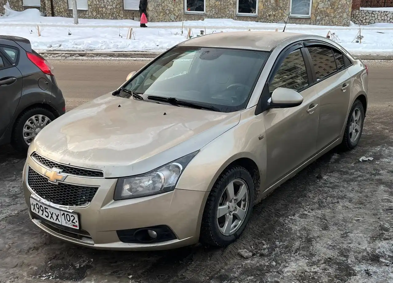 Продам Шевроле Круз 2012 года
