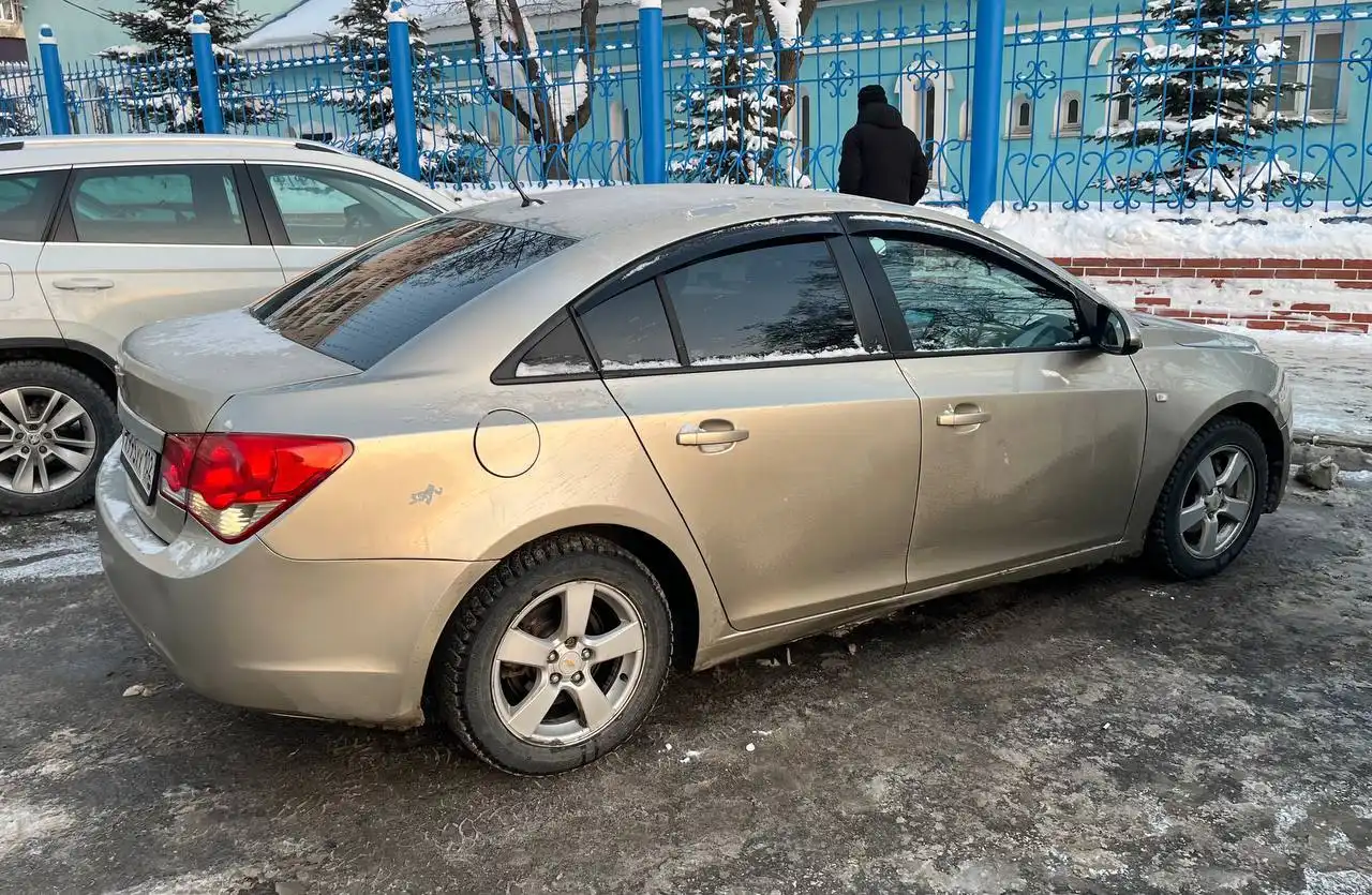 Продам Шевроле Круз 2012 года