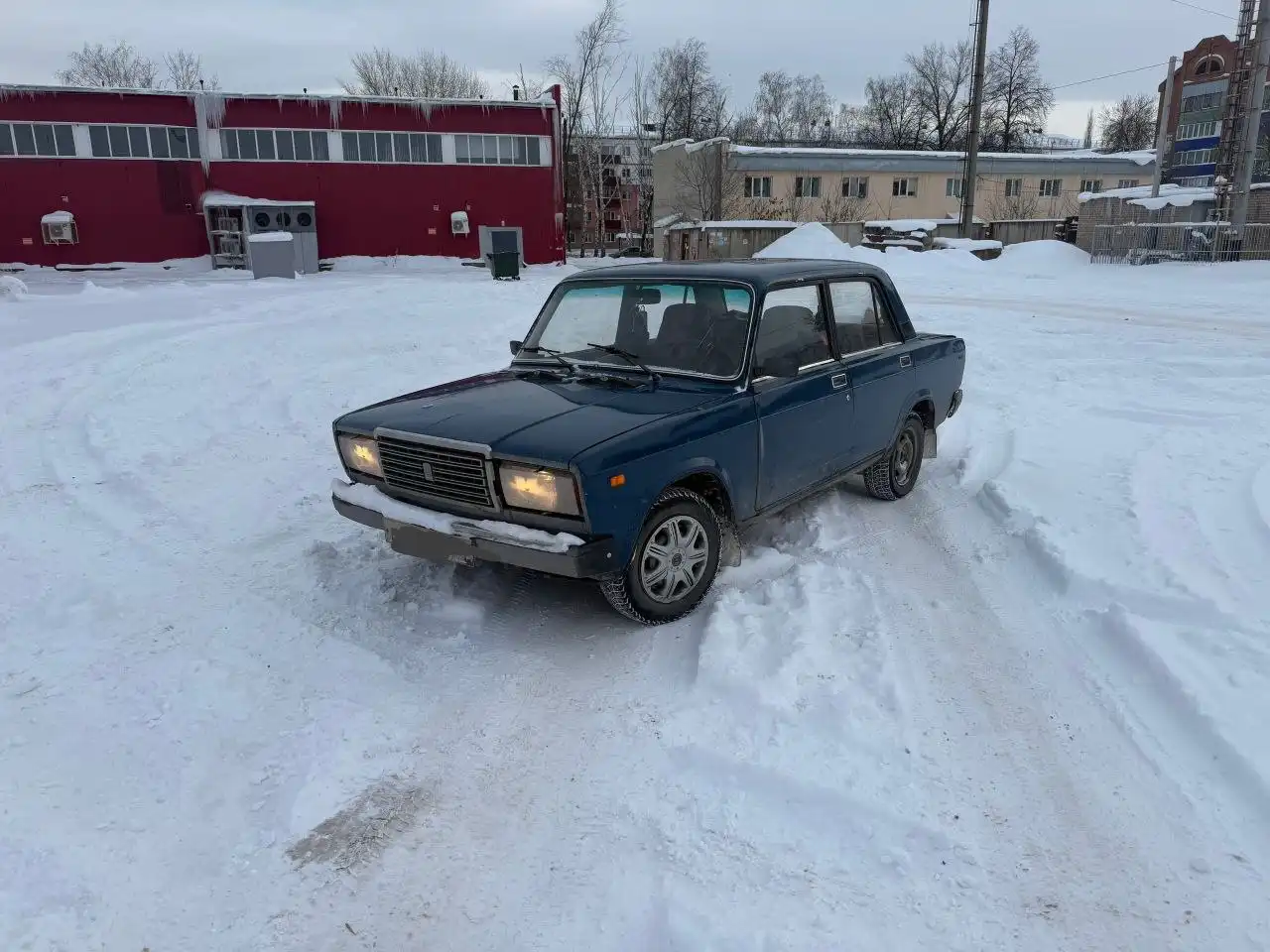 ВАЗ 2107 2003 года выпуска в хорошем состоянии - Легковые автомобили (Авто) в Стерлитамак