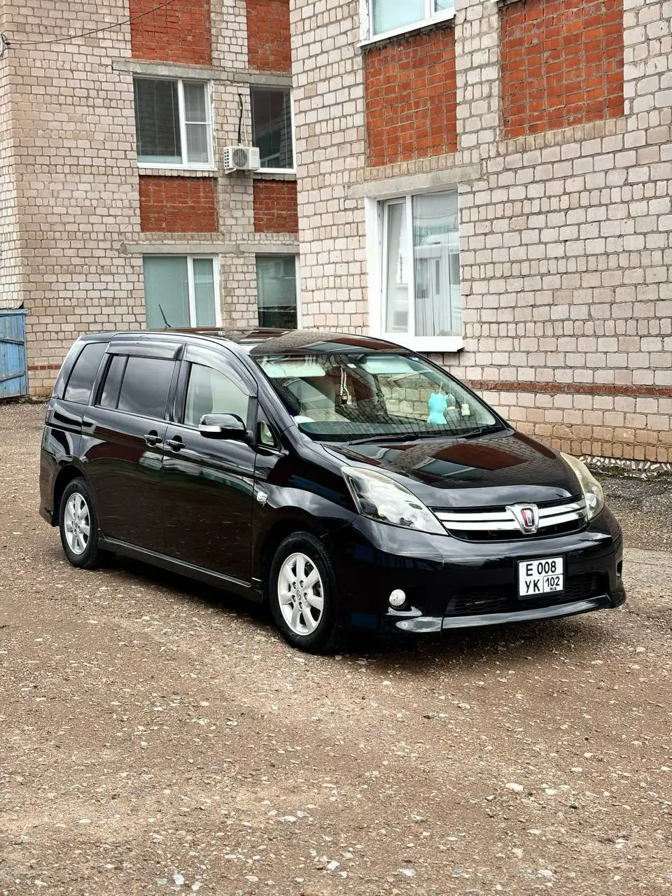 Toyota ISIS Platana - Toyota (Авто) в Уфа