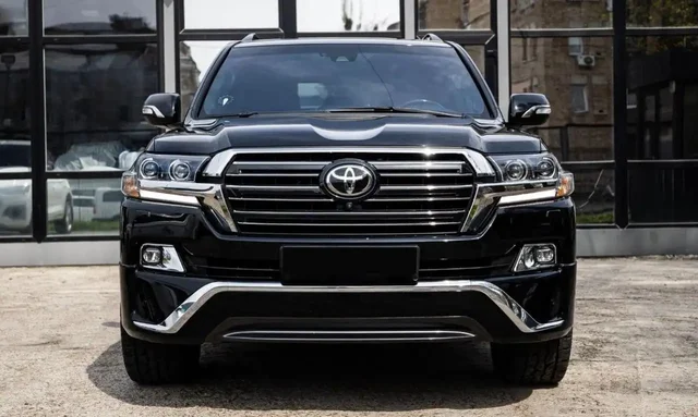 Toyota Land Cruiser 2017 срочно - Автобоксы в Уфа