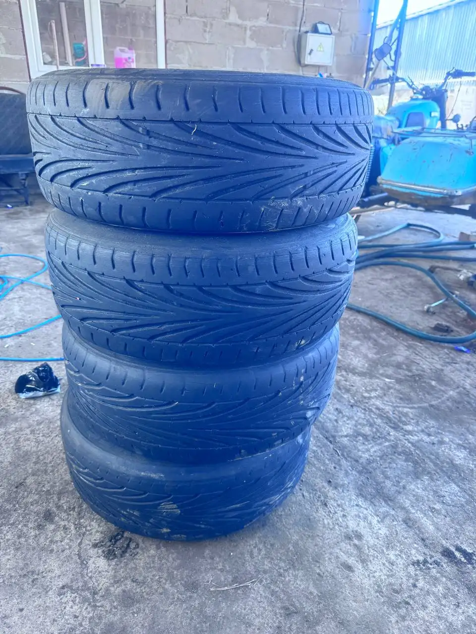 Комплект колёс 195/55R16 - Колёса и шины (Авто) в Уфа