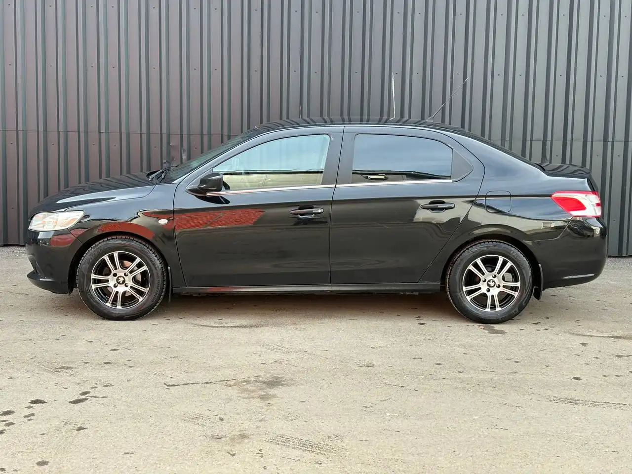 Продажа Peugeot 301 2013 - легковые автомобили (Авто) в Уфа