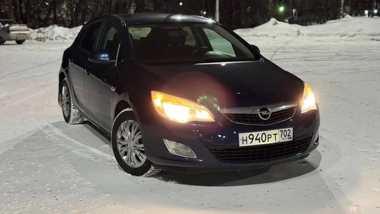 Opel Astra J 2011, механика - Легковые автомобили (Авто) в Уфа