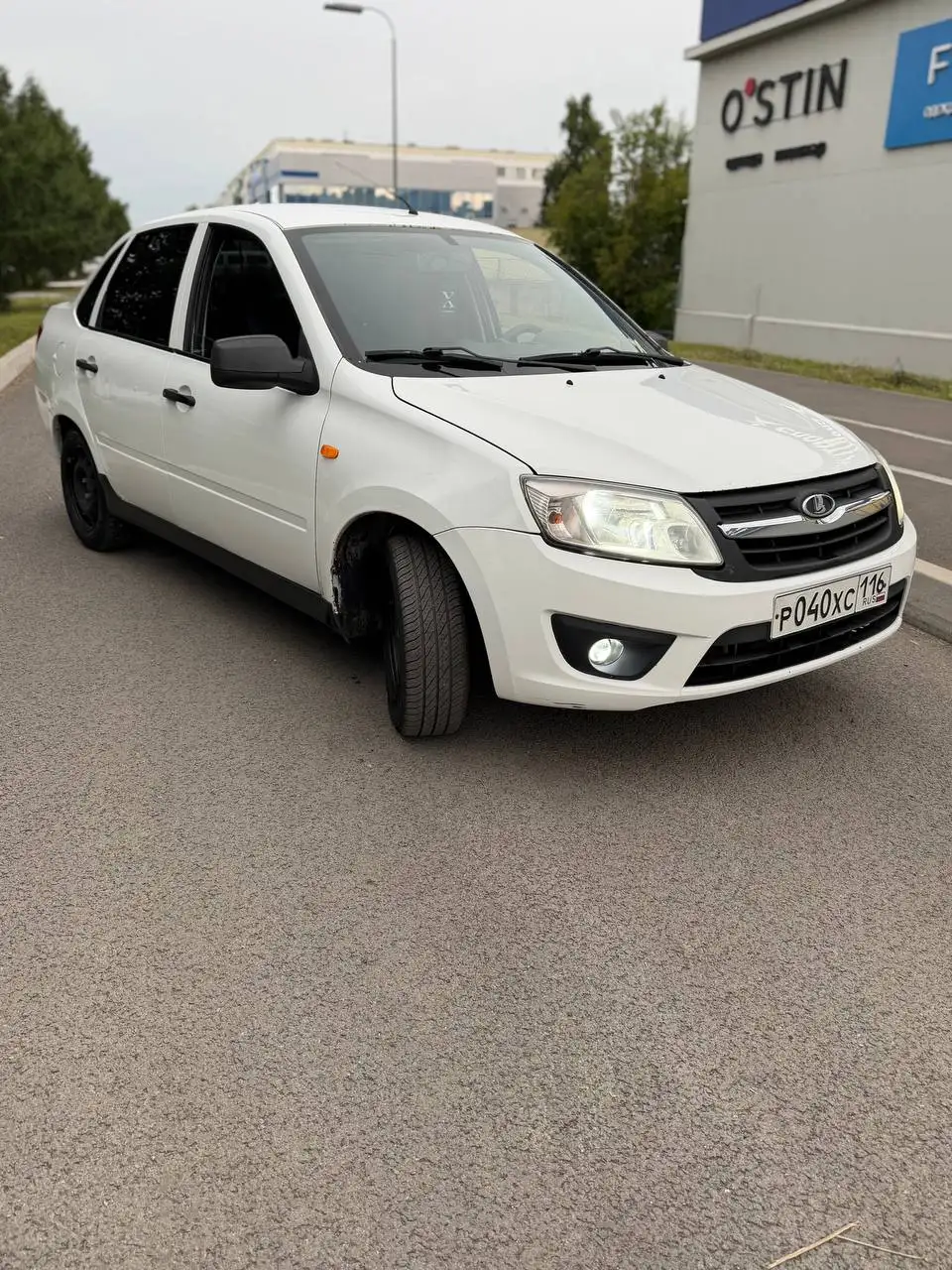 Продажа Гранта 2013 - Легковые автомобили (Авто) в Уфа