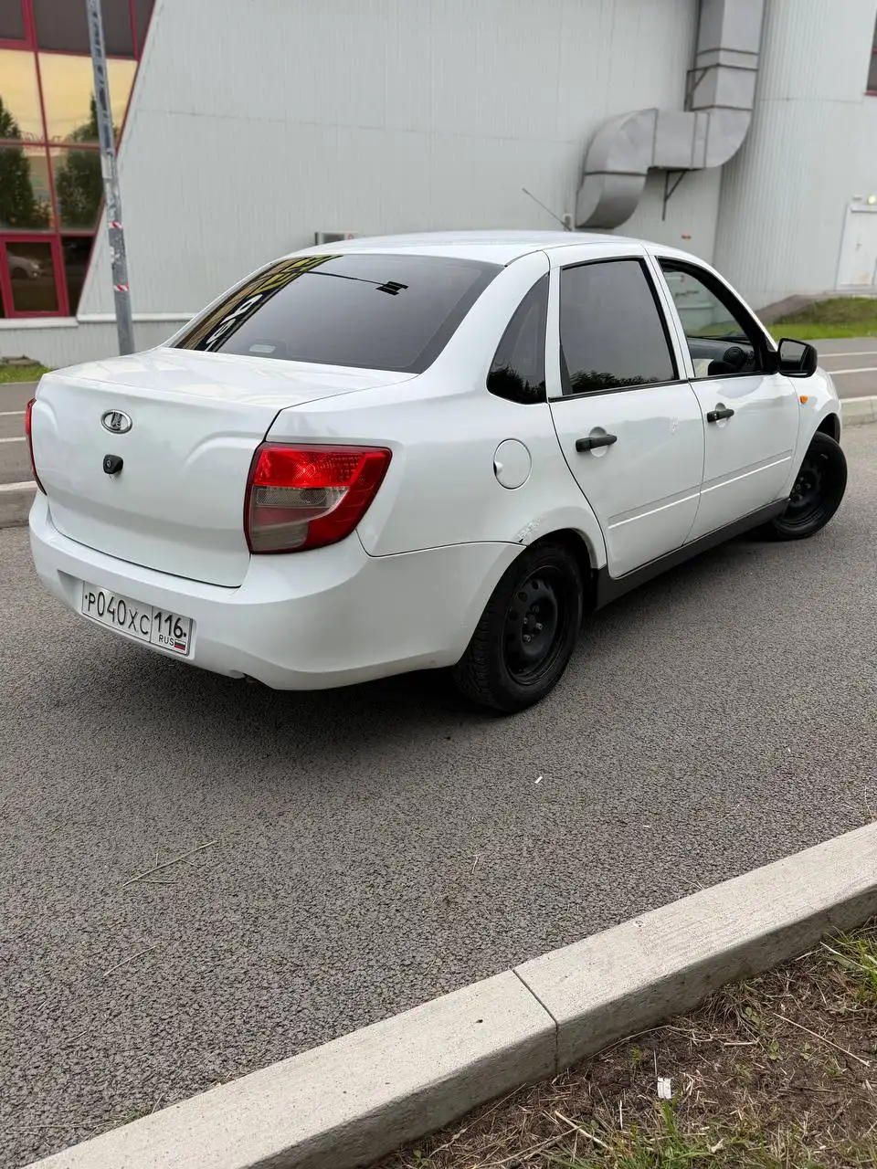 Продажа Гранта 2013 - Легковые автомобили (Авто) в Уфа