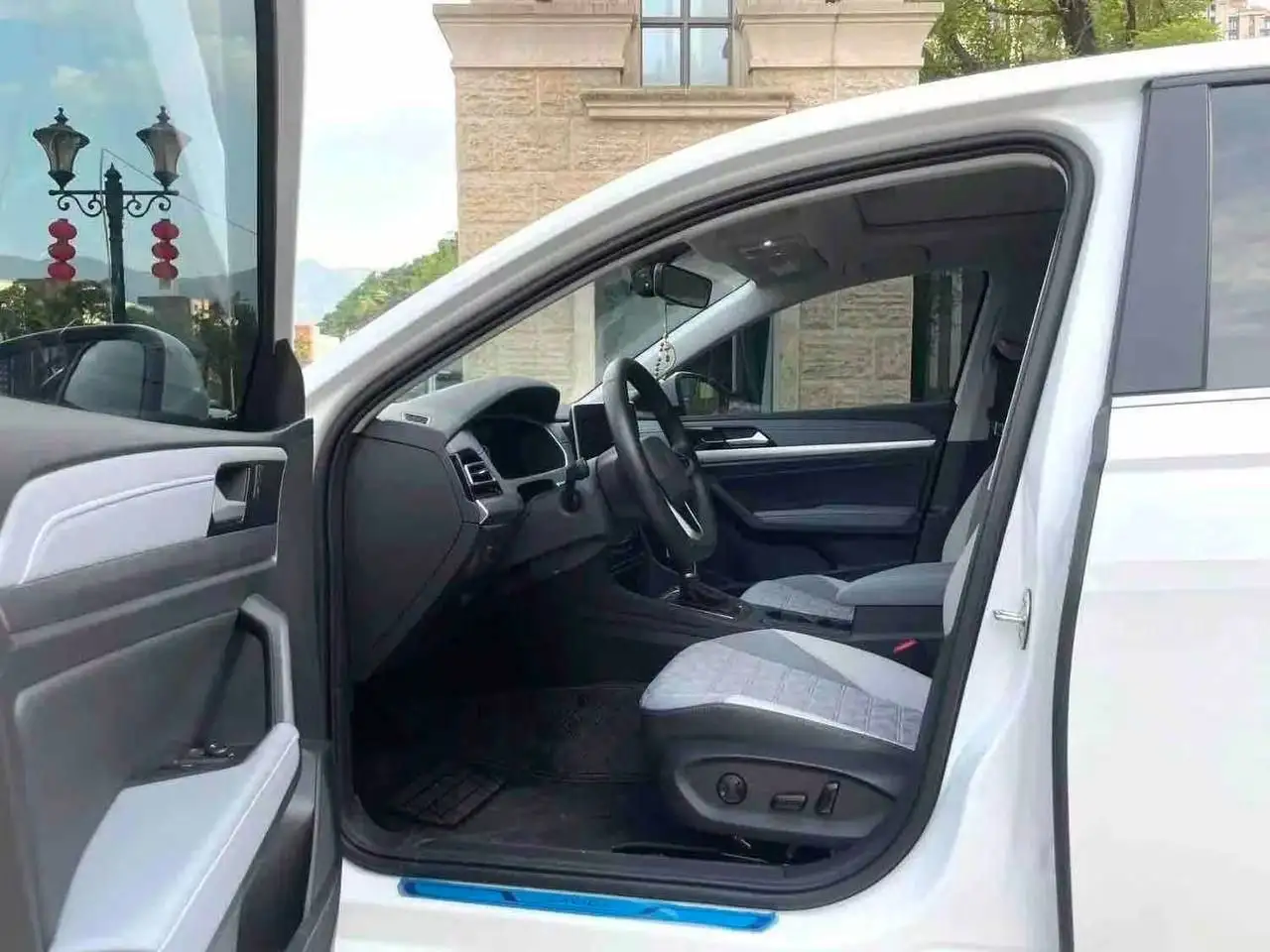 Volkswagen Lavida 2023 1.4TSI Yongyi Edition Automatic - Авто в Уфа