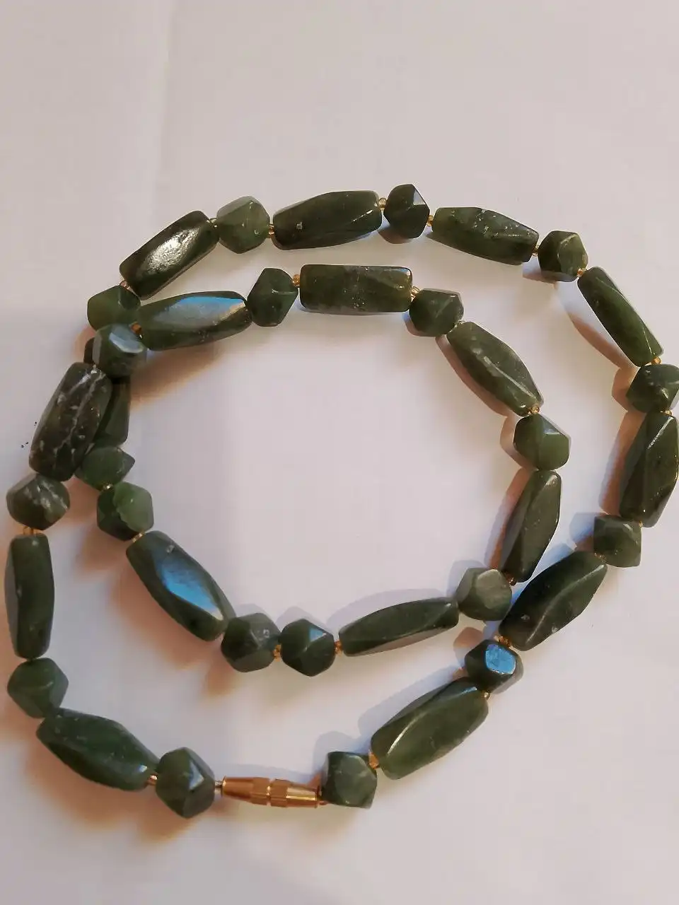 Бусы нефрит 52 см - Барахолка в Ростов-на-Дону