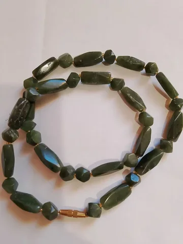 Бусы нефрит 52 см - Мотоциклы в Ростов-на-Дону