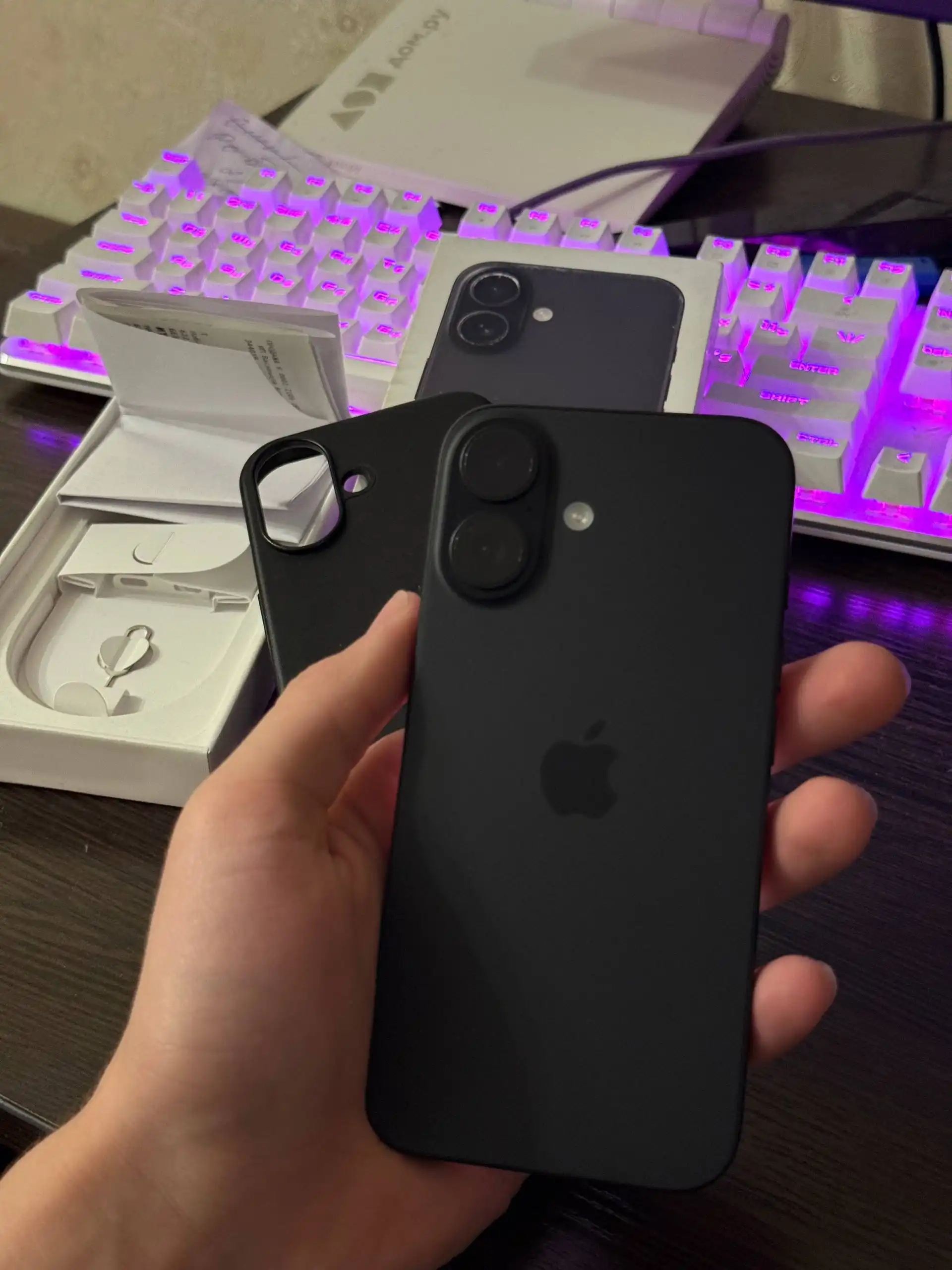 Продажа iPhone 16 в идеальном состоянии с гарантией - Телефоны и смартфоны (Электроника) в Ростов-на-Дону