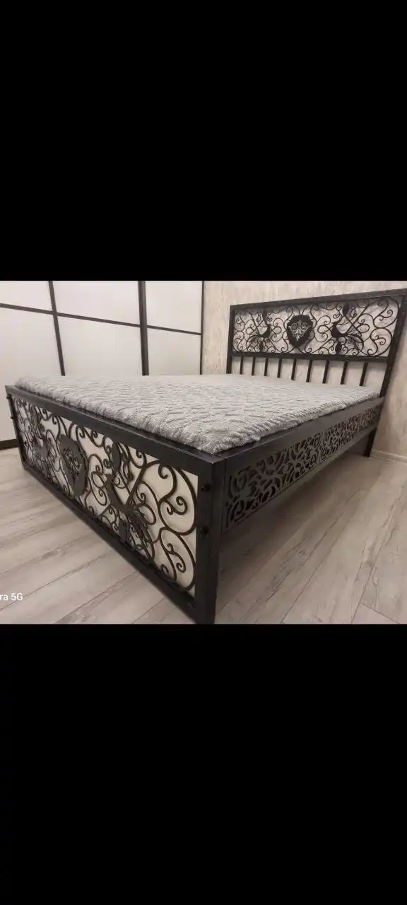 Продажа табуреток, столов и кроватей - Мебель (Для дома и дачи) в Ростов-на-Дону