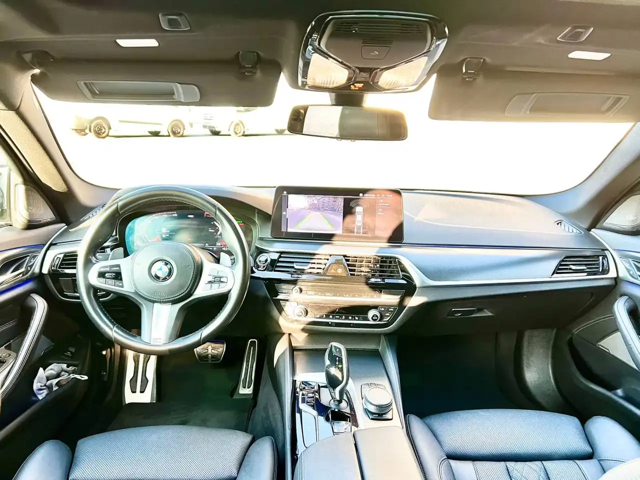 BMW 5-Series 2022 530i Белый бизнес-седан автомат - Легковые автомобили (Авто) в Ростов-на-Дону