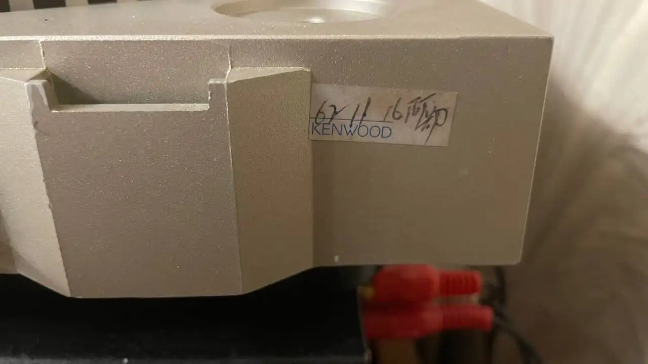 Проигрыватель в хорошем состоянии - Аудиотехника (Электроника) в Ростов-на-Дону