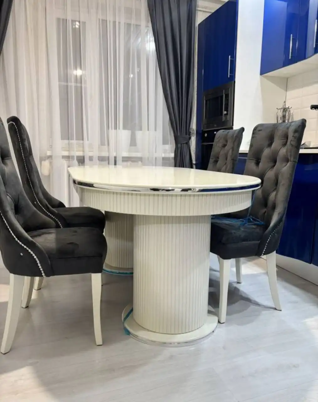 Продам кухонный стол со стульями - Мебель (Для дома и дачи) в Ростов-на-Дону