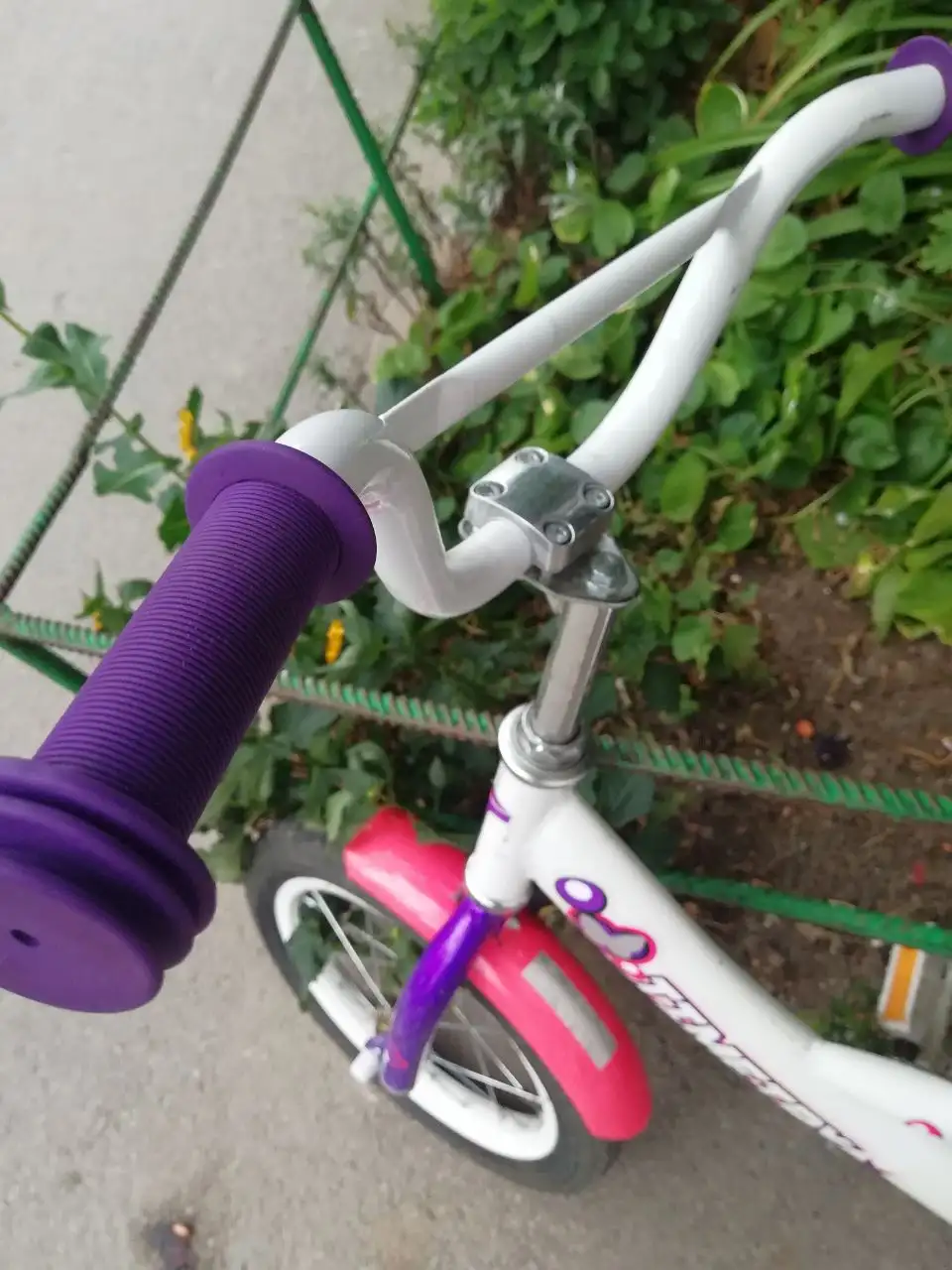 Велосипед с корзинкой, размер колеса 14 - Велосипеды (Хобби и отдых) в Ростов-на-Дону