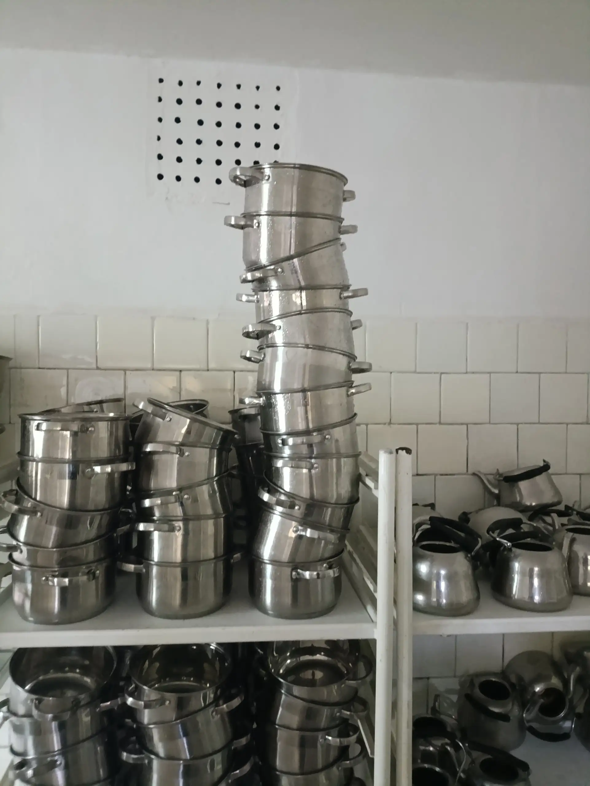 Продам кастрюли почти новые - Посуда (Для дома и дачи) в Ростов-на-Дону