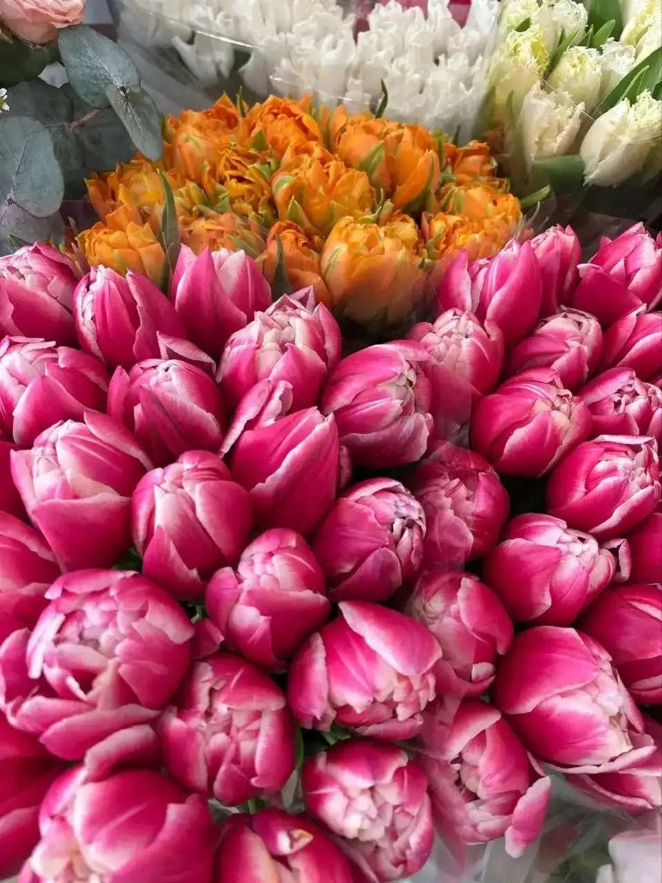 Цветочный магазин с доставкой по городу - Доставка цветов (Услуги) в Ростов на Дону