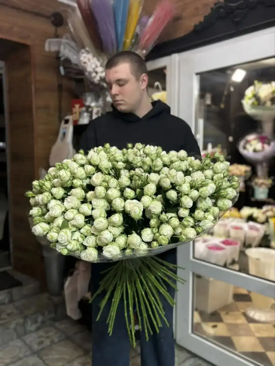 Цветочный магазин с доставкой по городу - Доставка цветов (Услуги) в Ростов на Дону