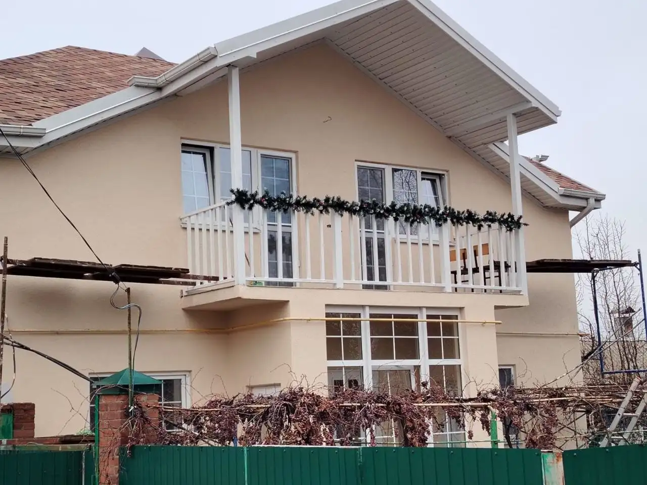 Фасадные работы с утеплением и декоративной отделкой - Строительные и ремонтные работы (Услуги) в Ростов-на-Дону