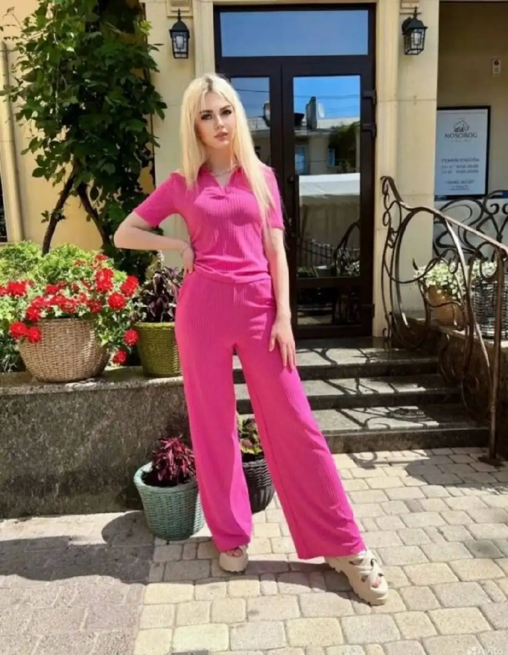 Продажа мягкого удобного яркого костюма - Костюмы (Одежда) в Ростов-на-Дону