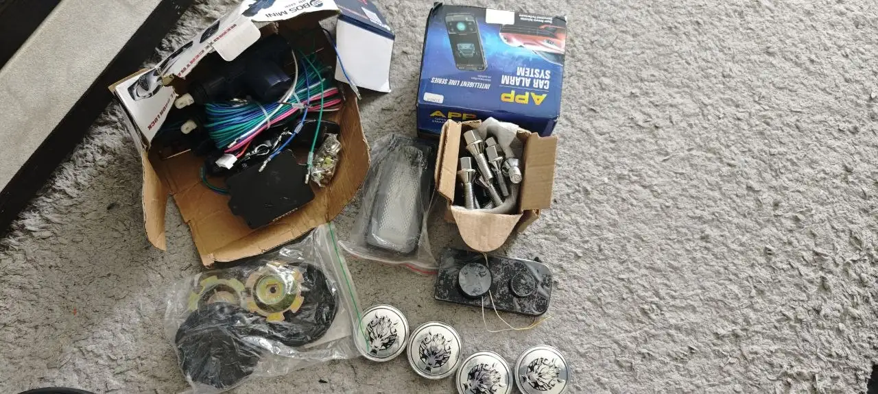 Продам запчасти на ВАЗ 2114, 2115, 2113 - Автомобильные запчасти (Запчасти) в Ростов-на-Дону