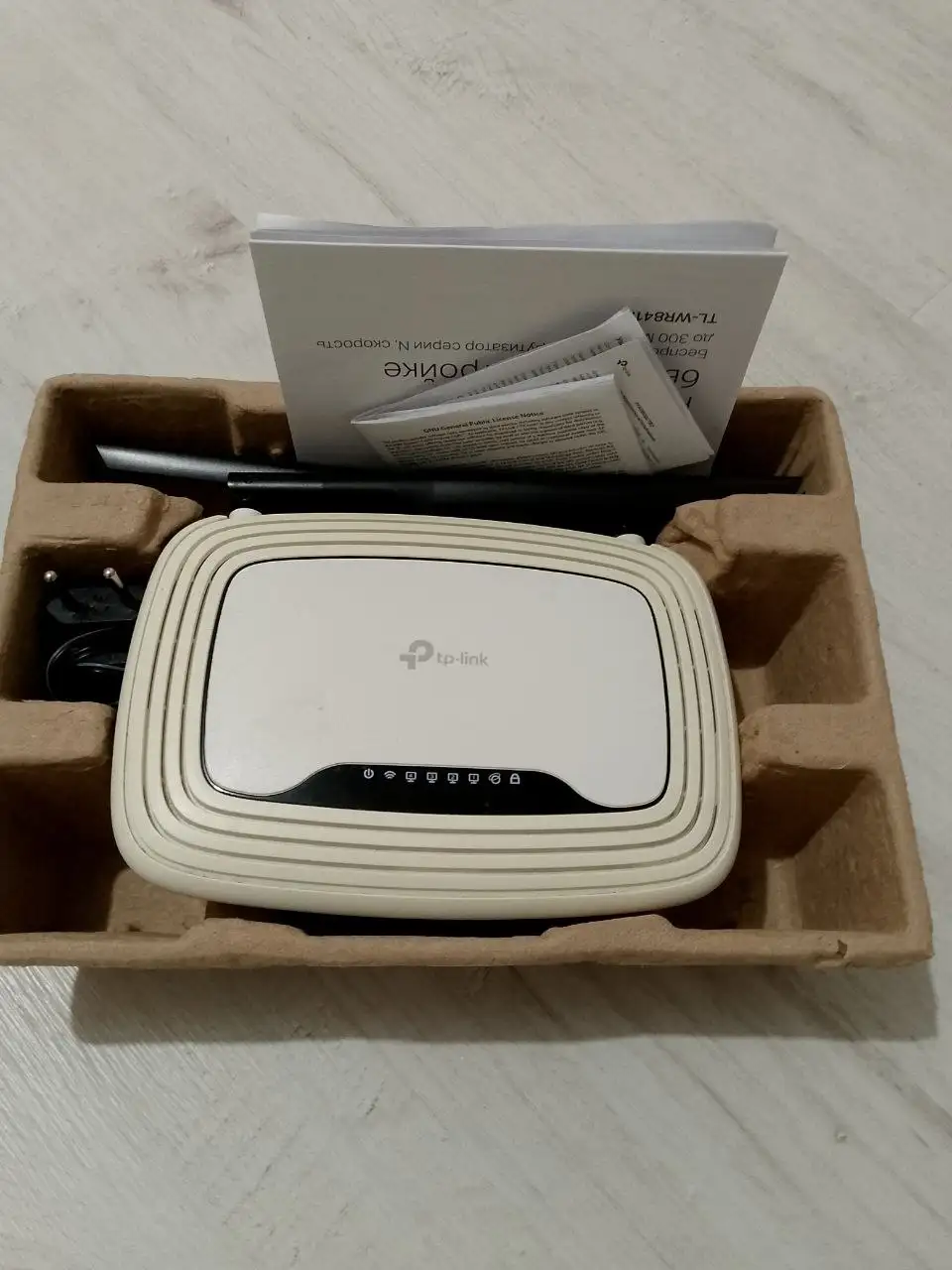 Роутер рабочий - Сетевое оборудование (Электроника) в Ростов-на-Дону