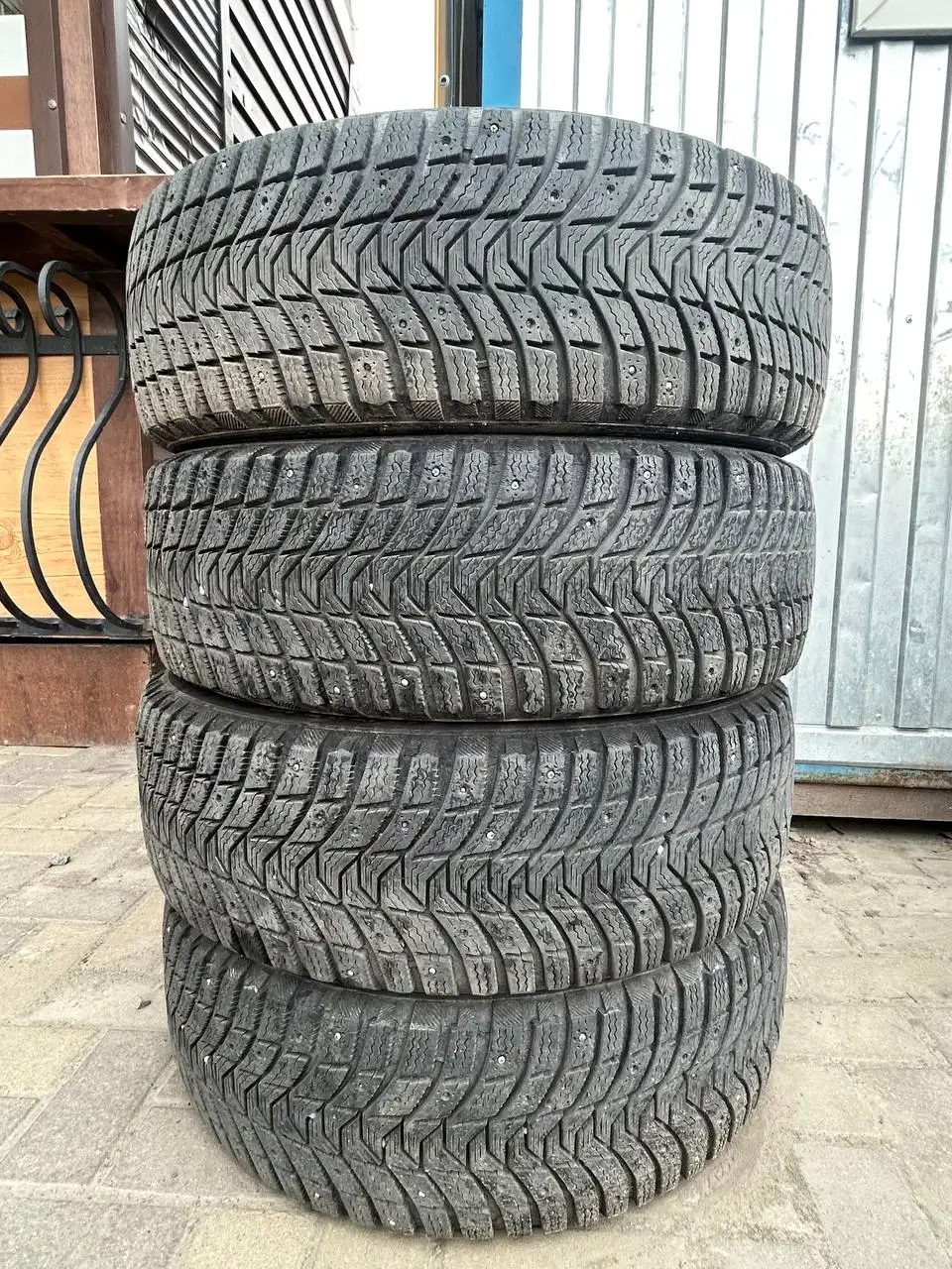 Продам резину 215/60/17 Мишлен - Шины (Авто) в Ростов-на-Дону