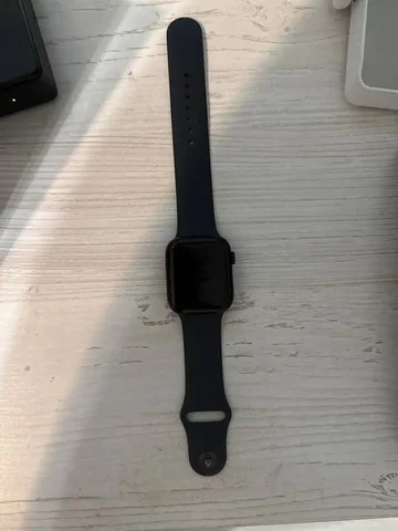 Умные часы Apple Watch Series 8 и iPhone 11 Pro - Электроника в Ростов-на-Дону