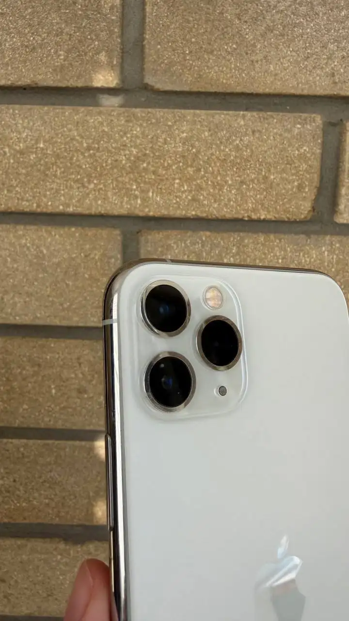 iPhone 11 Pro 256 ГБ в хорошем состоянии - Телефоны (Электроника) в Ростов-на-Дону