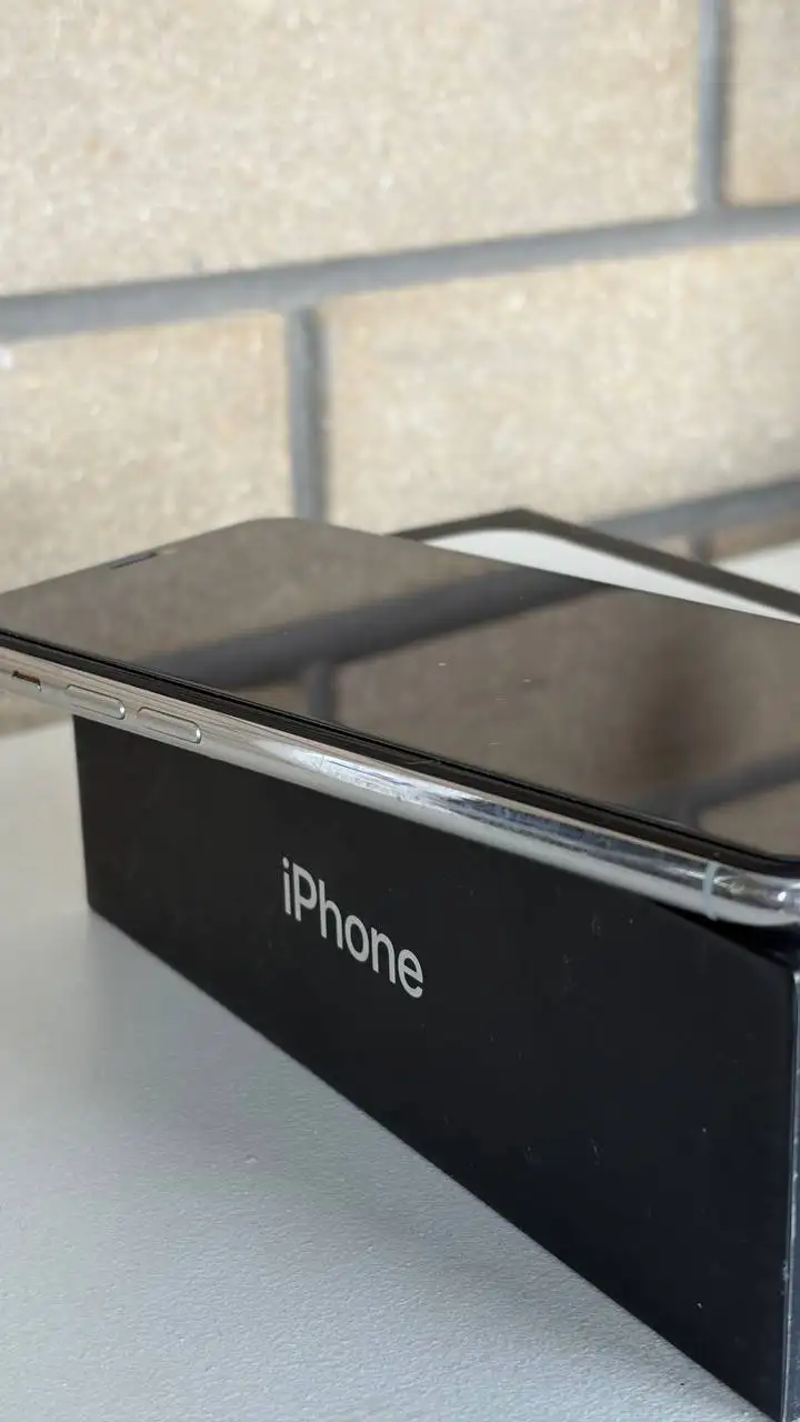 iPhone 11 Pro 256 ГБ в хорошем состоянии - Телефоны (Электроника) в Ростов-на-Дону