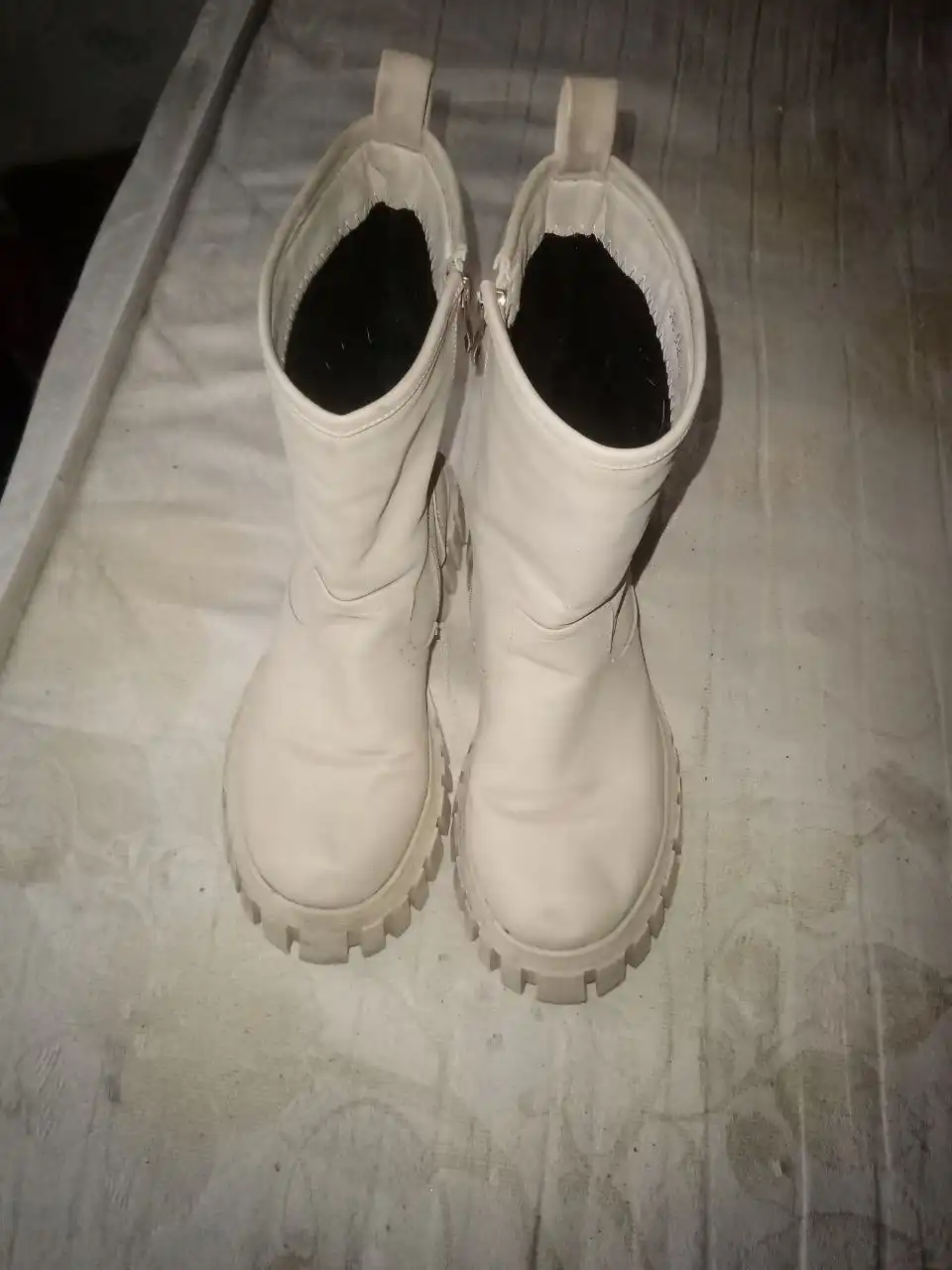 Женские кроссовки и ботинки 38 размер