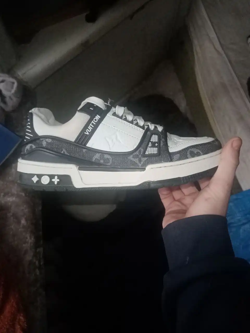 Женские кроссовки и ботинки 38 размер