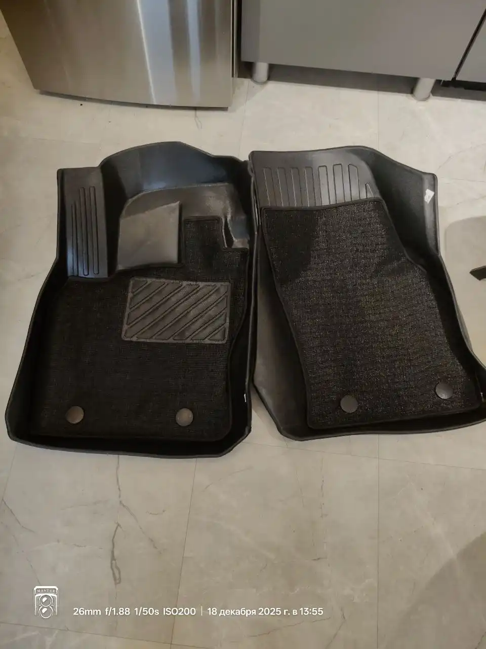 Комплект автомобильных ковриков