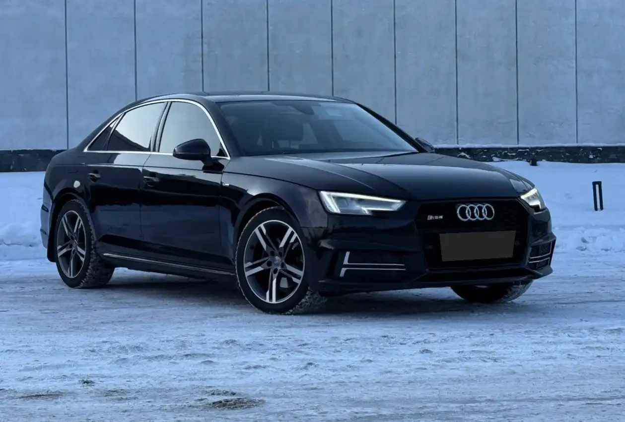 Продажа Audi A4 2018 года - Авто в Красноярск