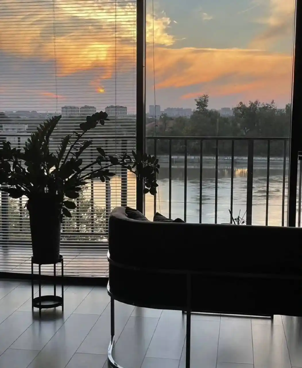 Ламинирование ресниц и оформление бровей