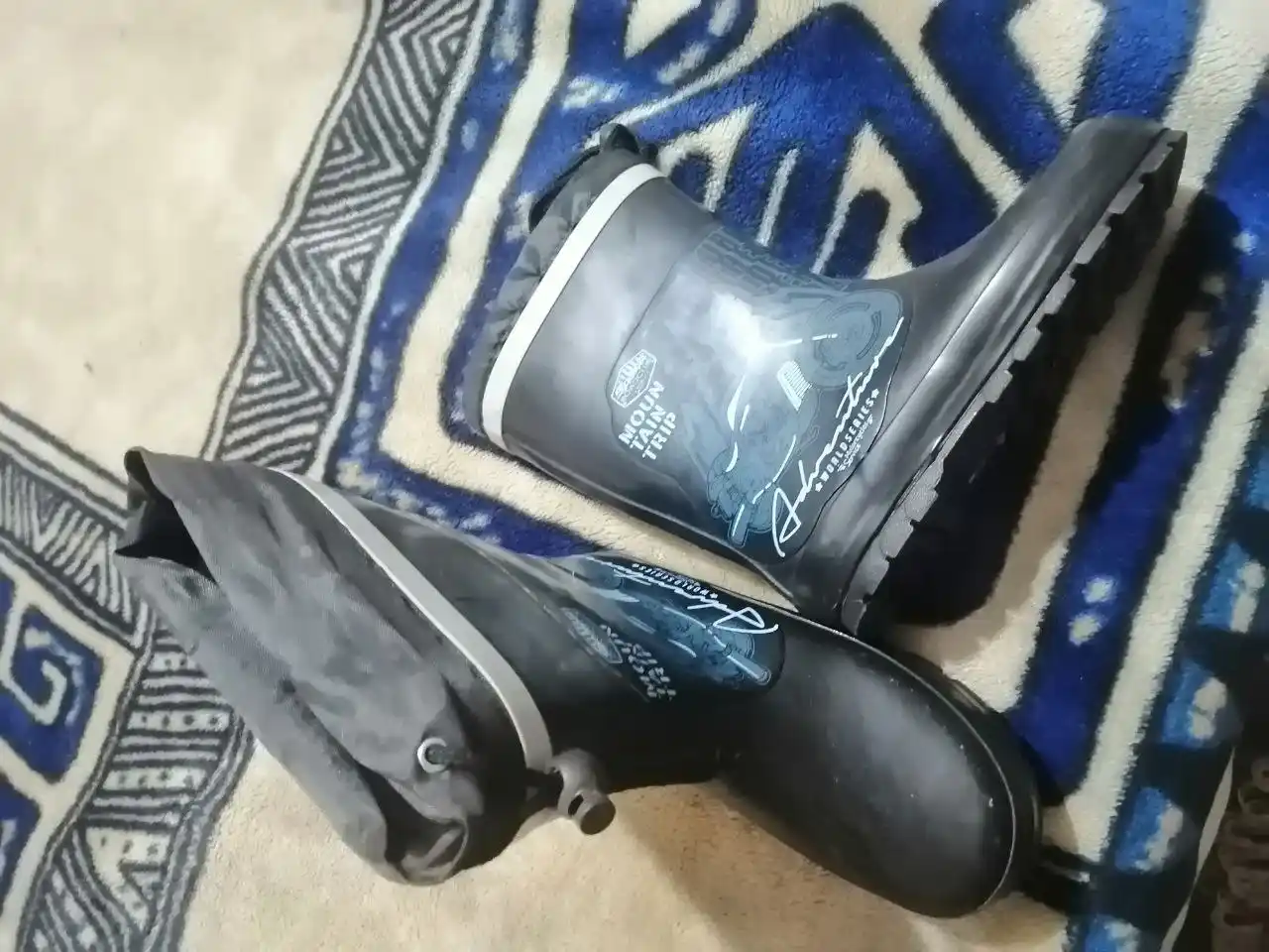 Комбез и резиновые сапоги