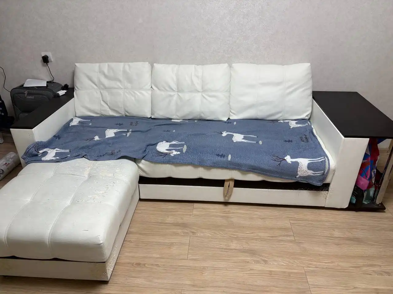 Диван даром