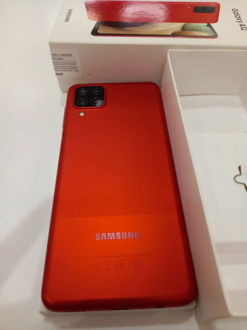 Samsung Galaxy A12 32гб в отличном состоянии