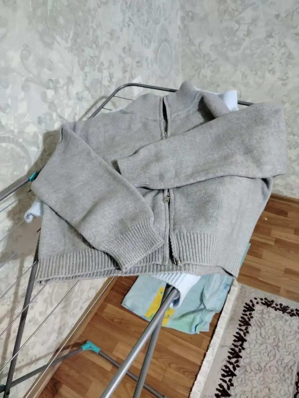 Продажа новых кофт с WB