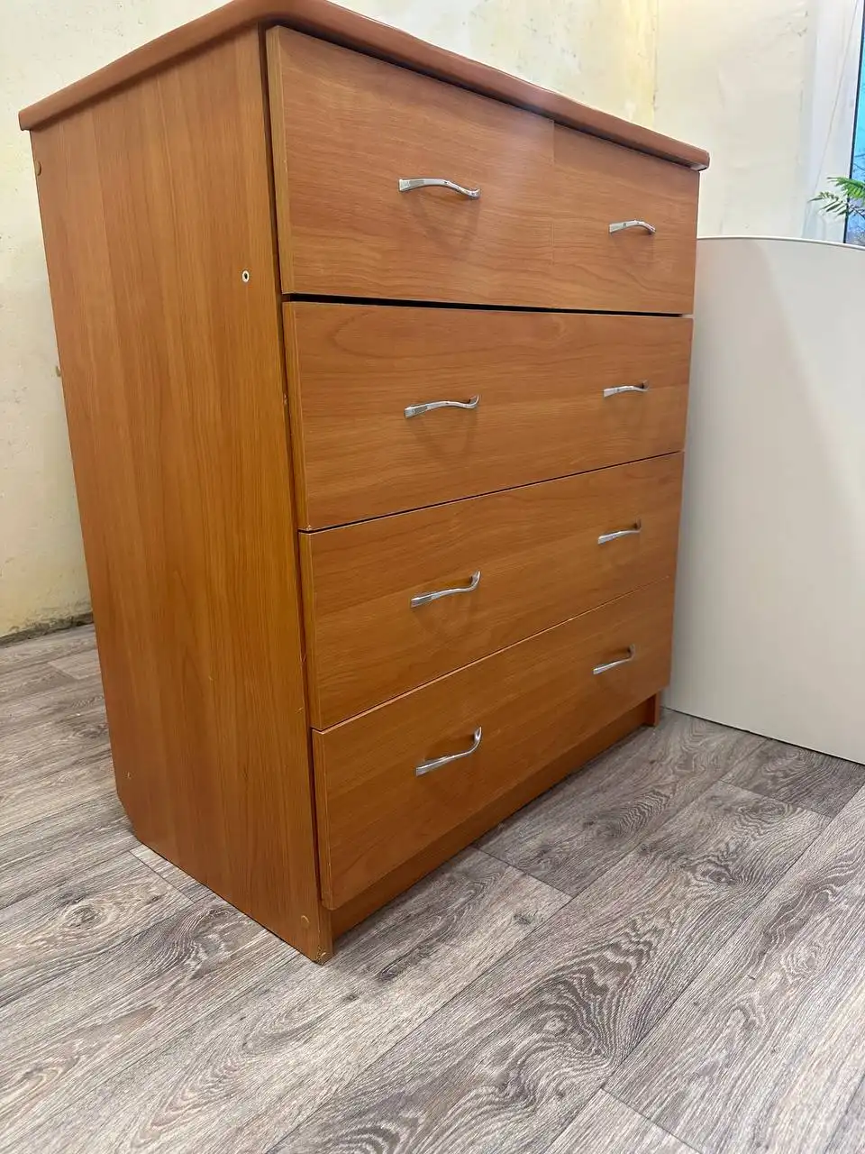 Продажа двух комодов, один пеленальный