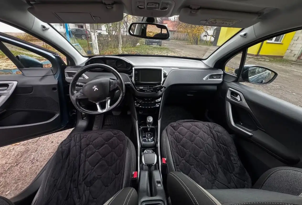 Продажа Peugeot 2008 2017 года - Авто в Ярославль