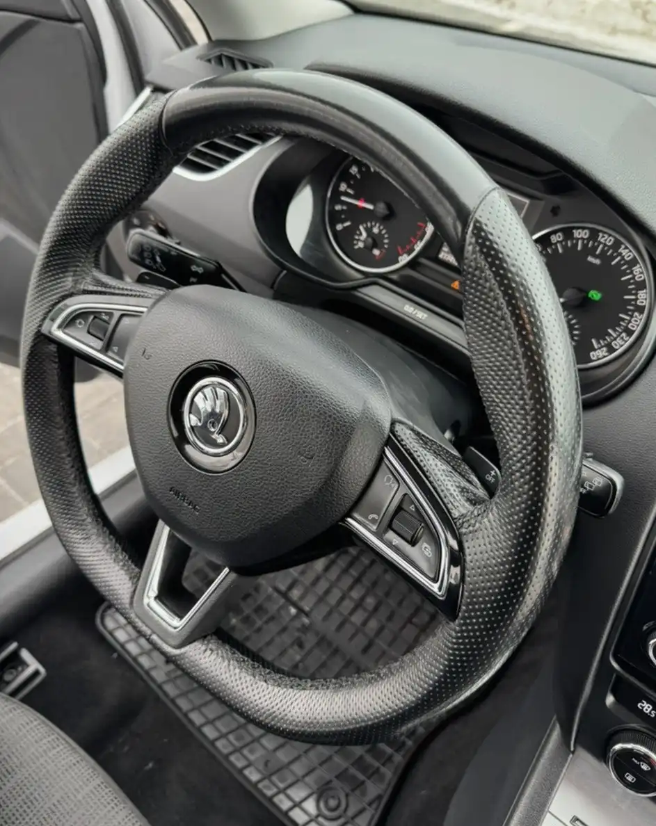 Renault Megane 2017 года в отличном состоянии - Легковые автомобили (Авто) в Ярославль