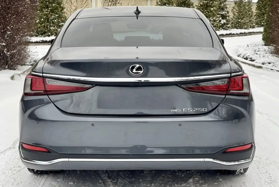 Продажа Lexus ES 2022 года - Авто в Ярославль