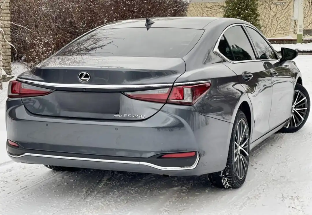 Продажа Lexus ES 2022 года - Авто в Ярославль