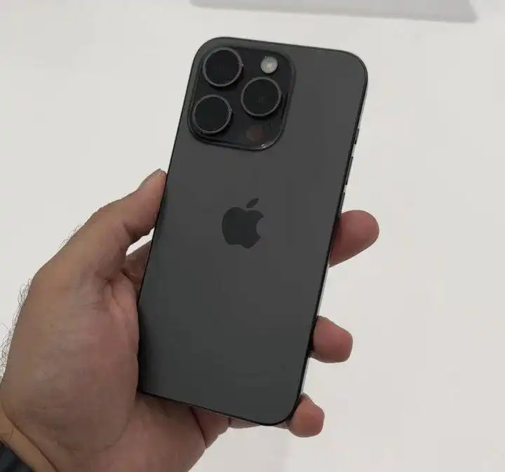 Продам IPhone 16 pro 128GB
