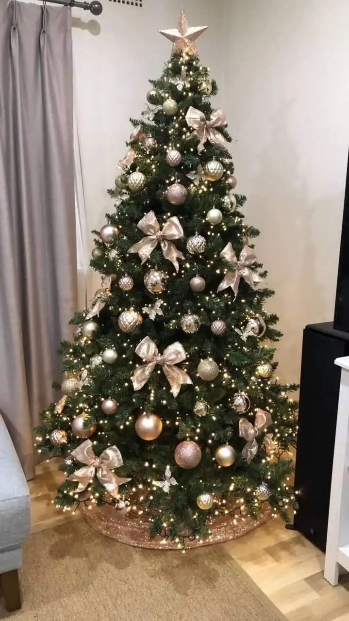 Продажа искусственной ёлки 2.1 метра