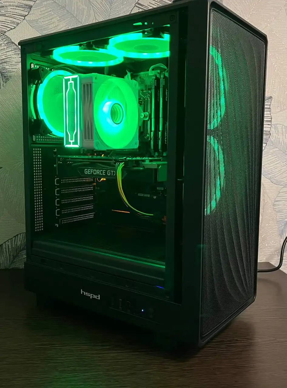 Продажа игрового компьютера с монитором