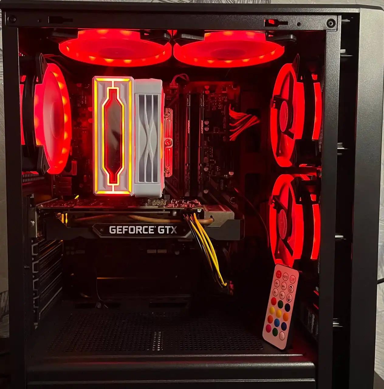 Продажа игрового компьютера с монитором