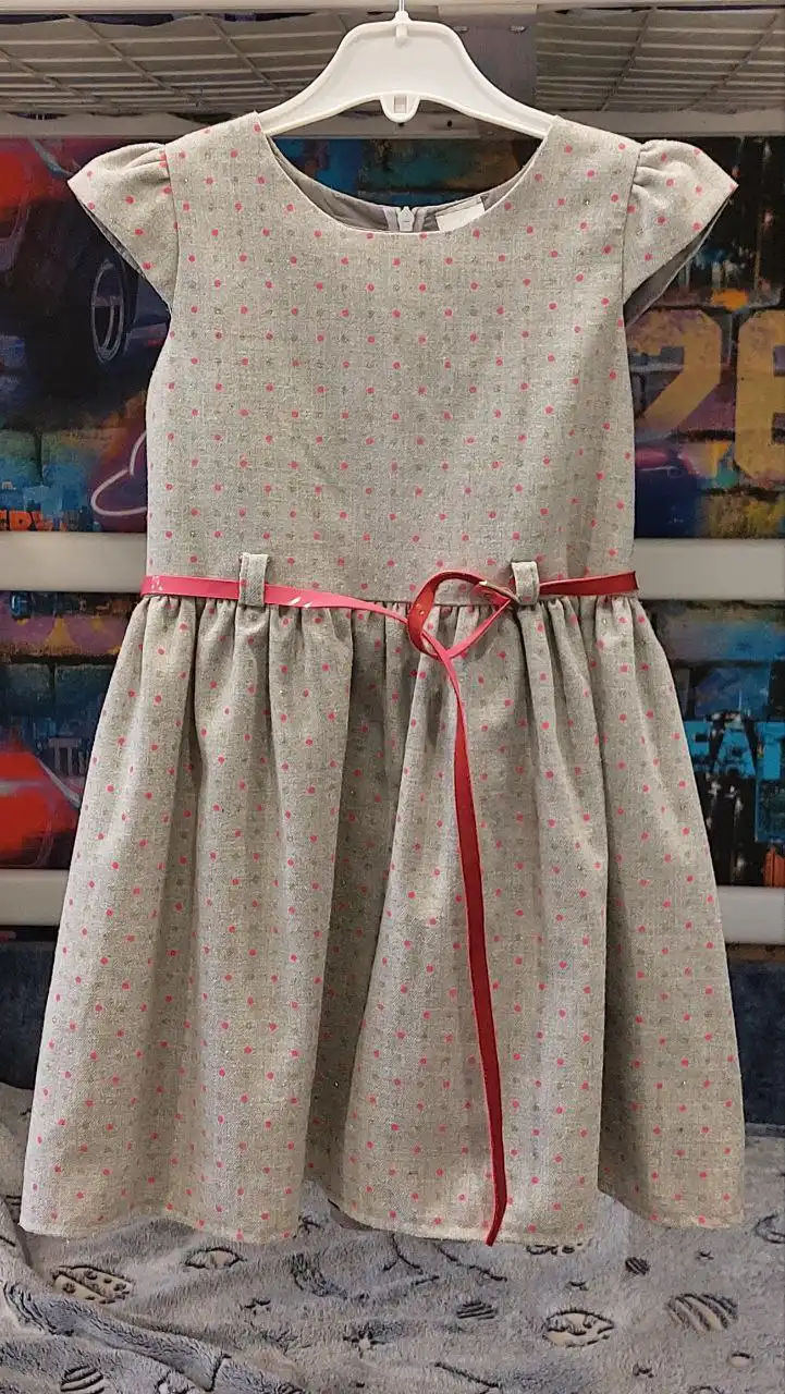 Праздничные платья для девочек 104-110 см