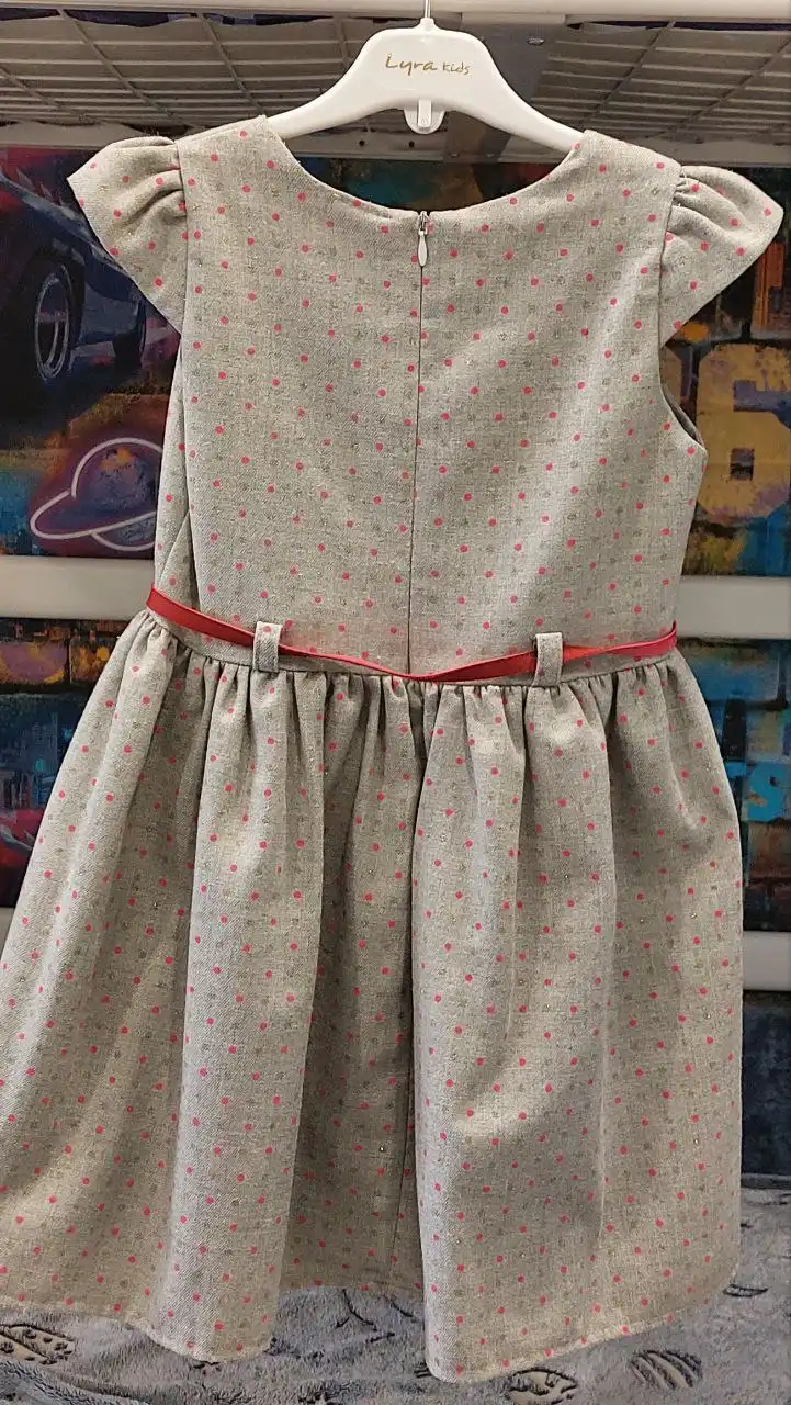 Праздничные платья для девочек 104-110 см